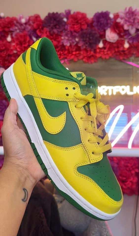 O - Nike Dunk Low / Size 10.5 Mens