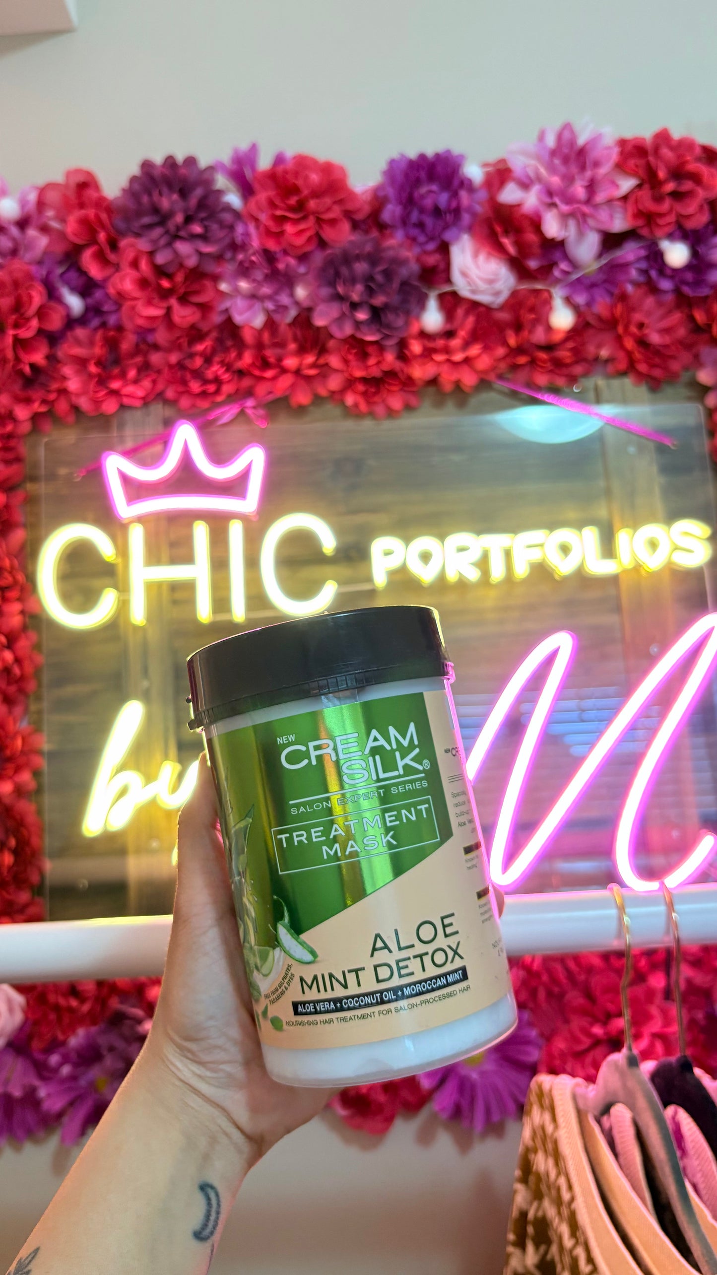 A - Creamsilk Tub